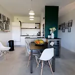 Le Gaston - Vue Dégagée Vecchio Apartamento *